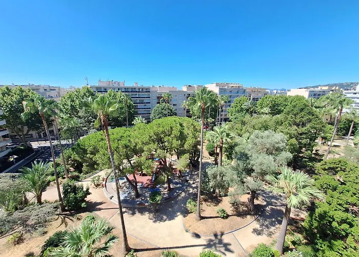 The Originals Boutique, Hotel Les Strelitzias